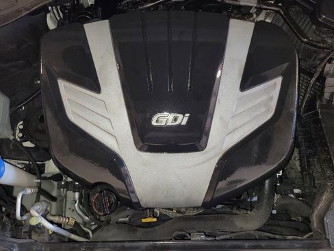 Used 2017 Hyundai Santa Fe SE image 30