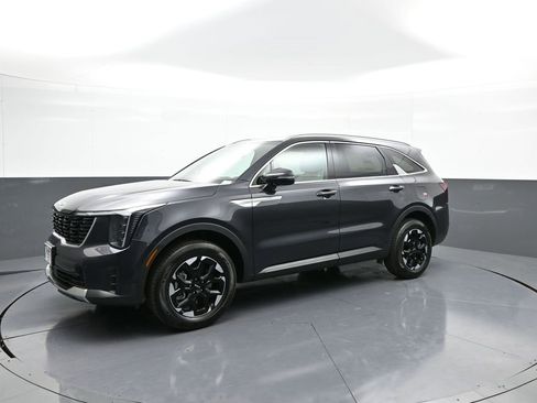 New 2025 Kia Sorento S image 10