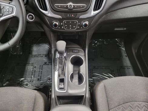 Used 2024 Chevrolet Equinox LT image 16