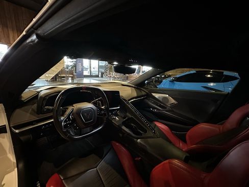 Used 2020 Chevrolet Corvette Stingray Premium Cpe w/ 3LT Preferred Equipment Group image 3