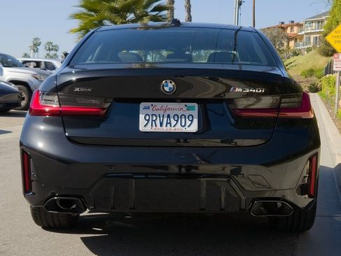 Used 2025 BMW M340i xDrive w/ Premium Package image 30