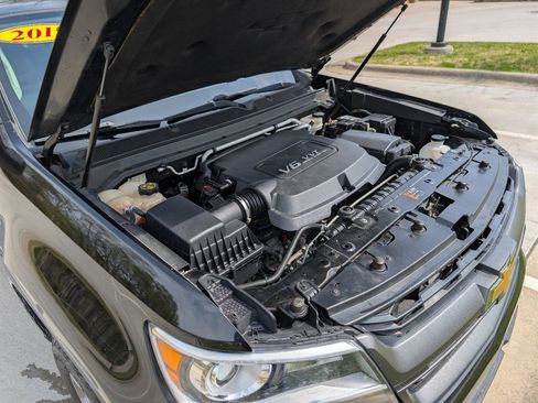 Used 2015 Chevrolet Colorado Z71 image 11