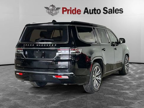 Used 2022 Jeep Grand Wagoneer Series III AWD/4WD image 10