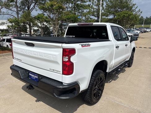 Used 2023 Chevrolet Silverado 1500 Custom Trail Boss AWD/4WD image 10