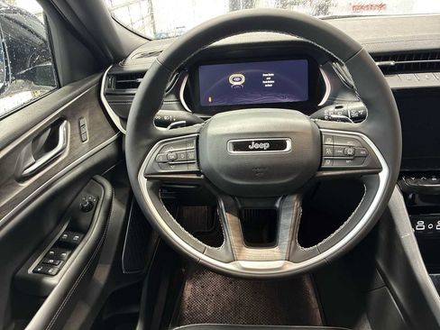 New 2026 Jeep Grand Cherokee L Limited image 11