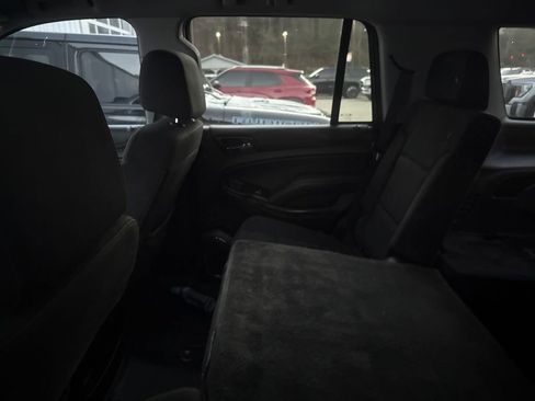 Used 2019 Chevrolet Tahoe LS image 9
