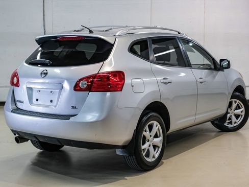 Used 2009 Nissan Rogue SL w/ Moonroof Pkg image 9