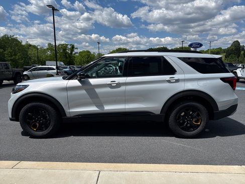 New 2026 Ford Explorer Tremor AWD/4WD image 11