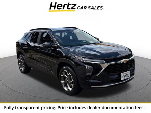 Used 2025 Chevrolet Trax LT w/ LT Convenience Package FWD image 1