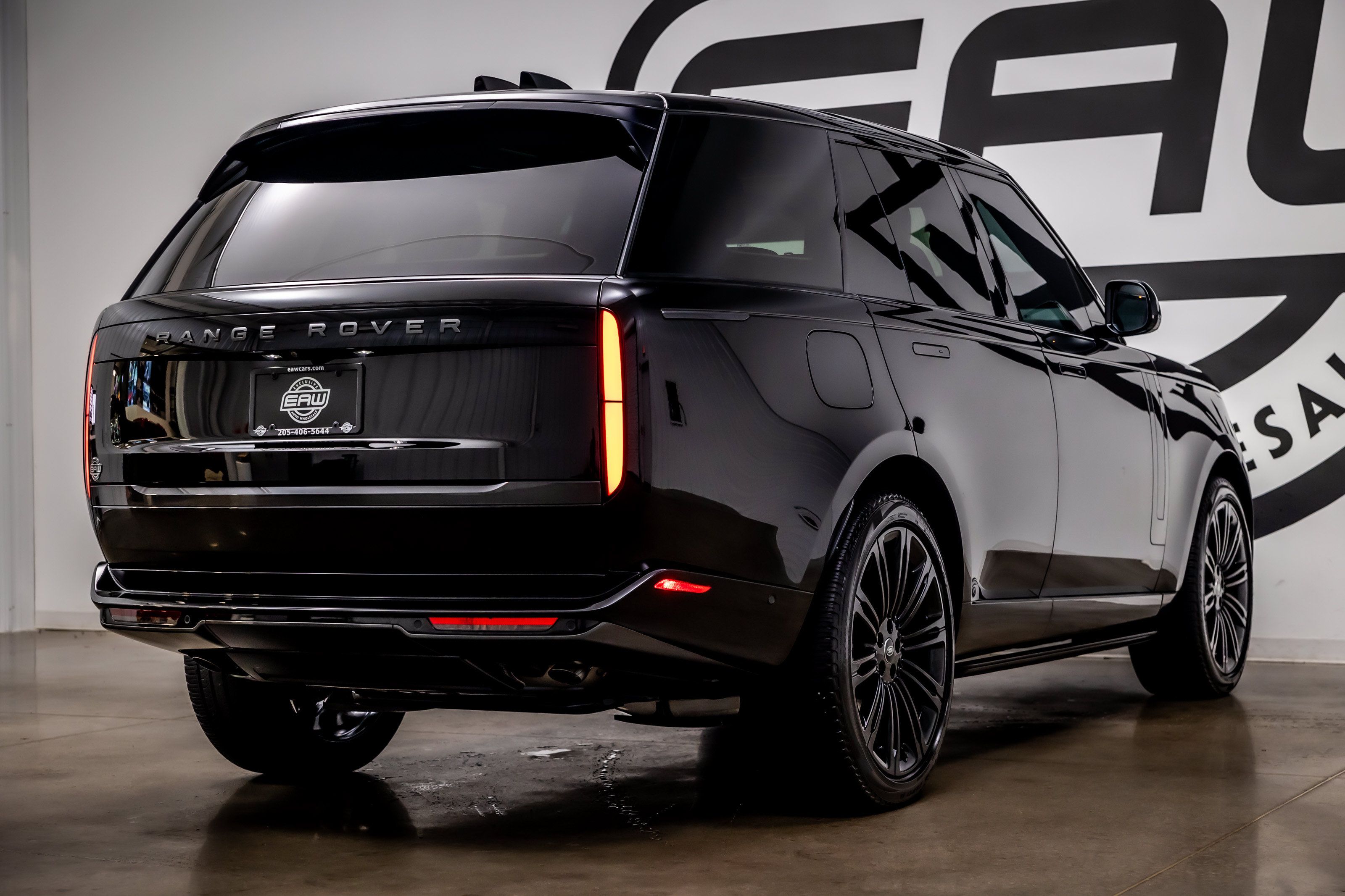 Used 2024 Land Rover Range Rover SE AWD/4WD image 35