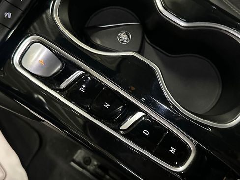 Used 2021 Buick Envision Essence image 26