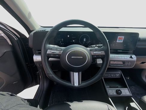 Used 2024 Hyundai Kona Limited FWD image 8