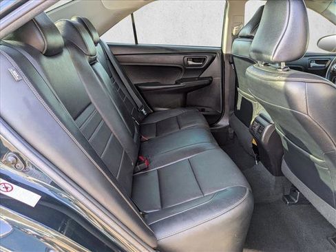 Used 2016 Toyota Camry XLE w/ Moonroof Package image 21