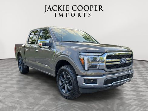 Used 2025 Ford F150 Lariat w/ Equipment Group 501A Mid AWD/4WD image 3