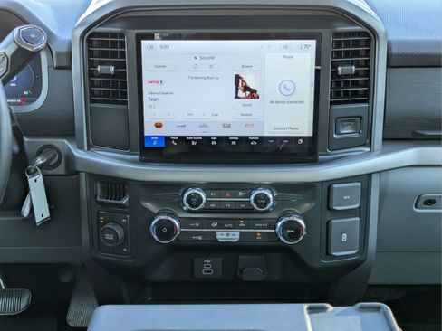 Used 2025 Ford F150 XLT w/ Equipment Group 301A Standard AWD/4WD image 18