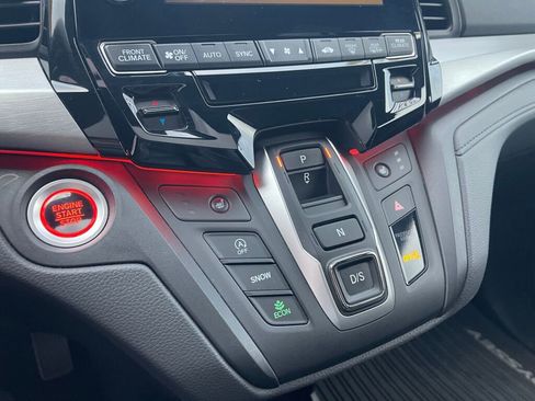 Used 2024 Honda Odyssey Sport image 11