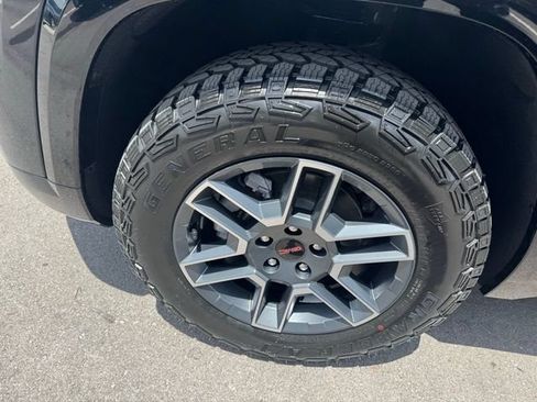 New 2026 GMC Terrain AT4 AWD/4WD image 28
