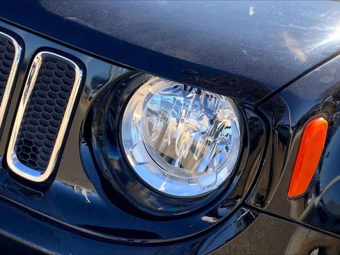 Used 2018 Jeep Renegade Latitude image 26