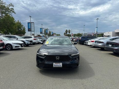 Used 2023 Honda Accord Sport image 1