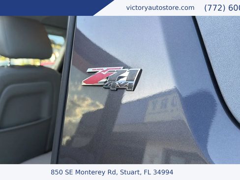 Used 2010 Chevrolet Avalanche LT w/ Suspension Package, Off-Road image 35