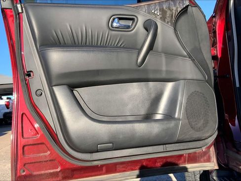 Used 2023 Nissan Armada Platinum w/ Captain's Chairs Package image 20