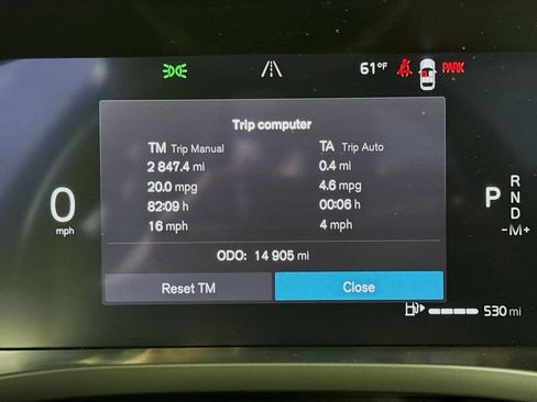 Certified 2023 Volvo XC60 B5 Ultimate w/ Climate Package image 12