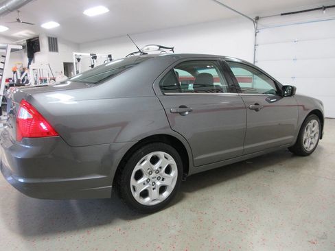 Used 2011 Ford Fusion SE w/ 202A Rapid Spec Order Code image 4