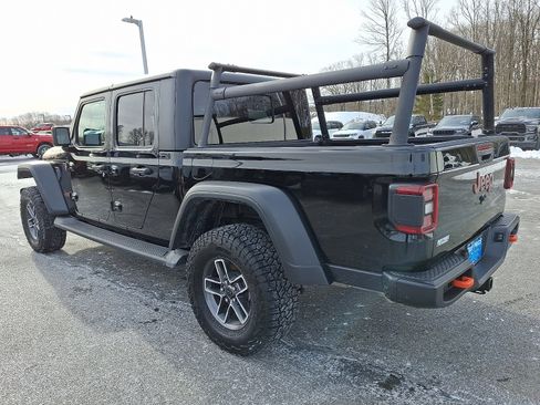 Used 2024 Jeep Gladiator Mojave w/ Convenience Group image 4