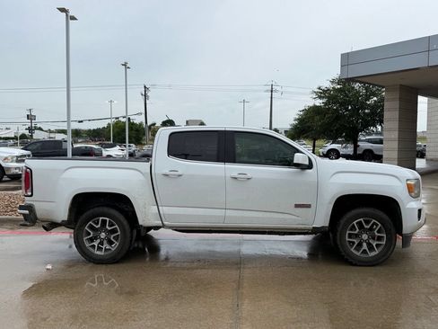 Used 2017 GMC Canyon SLE w/ All Terrain Package AWD/4WD image 7