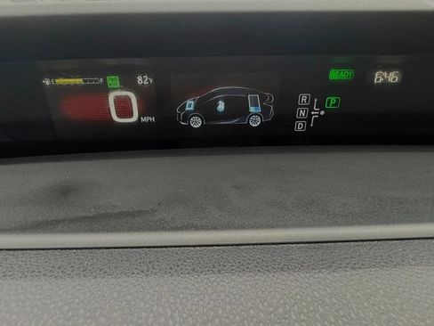Used 2016 Toyota Prius Four w/ Protection Package FWD image 16
