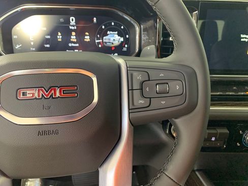 New 2026 GMC Sierra 1500 Elevation image 17