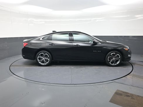 Used 2023 Chevrolet Malibu LT image 2