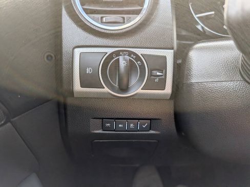 Used 2012 Chevrolet Captiva Sport LTZ AWD/4WD image 20