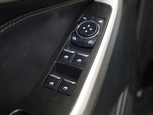 Used 2023 Ford Explorer Limited image 17