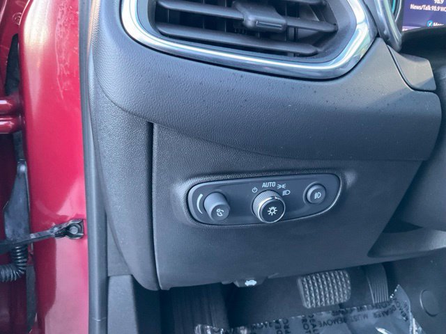 Used 2021 Chevrolet Equinox Premier AWD/4WD image 9