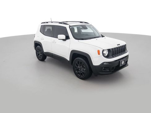 Used 2018 Jeep Renegade Altitude w/ UConnect 8.4 Nav Group AWD/4WD image 3