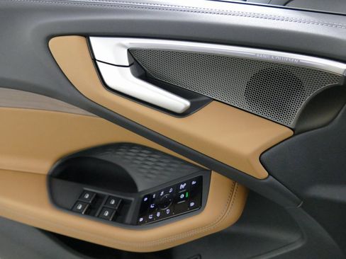 Used 2025 Audi A5 2.0T Premium Plus w/ Premium Plus image 11