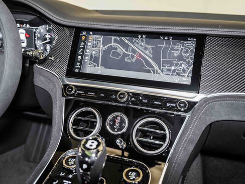 Used 2024 Bentley Continental GT Speed image 27