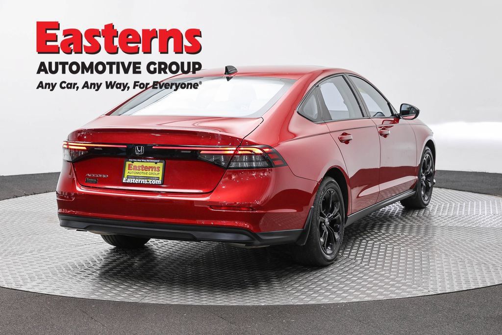 Used 2025 Honda Accord SE image 5