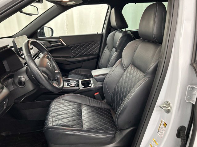 Used 2023 Mitsubishi Outlander SEL Black Edition AWD/4WD image 6