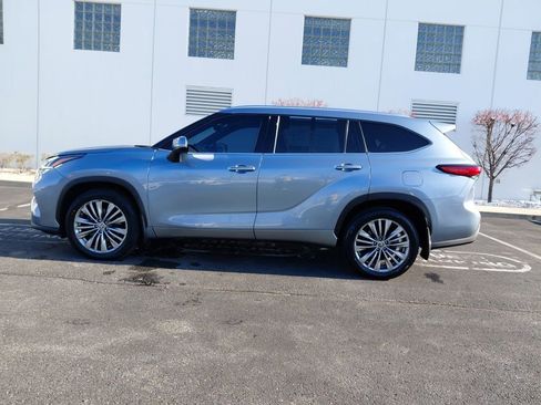 Used 2020 Toyota Highlander Platinum image 5
