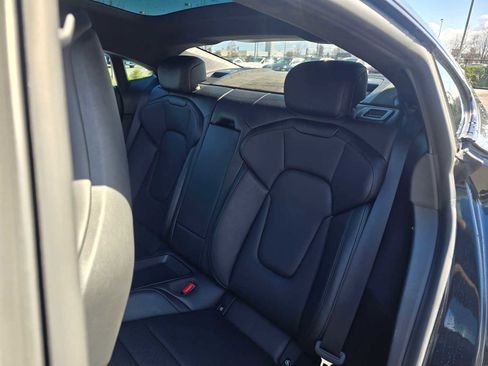 Used 2020 Porsche Taycan Turbo S image 19