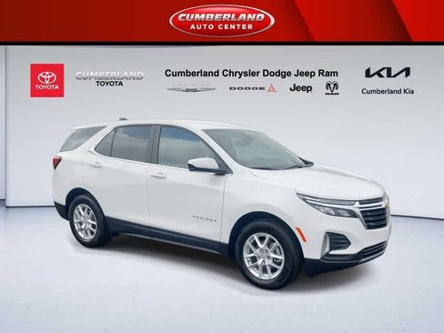 Used 2024 Chevrolet Equinox LT w/ LPO, Floor Liner Package image 1