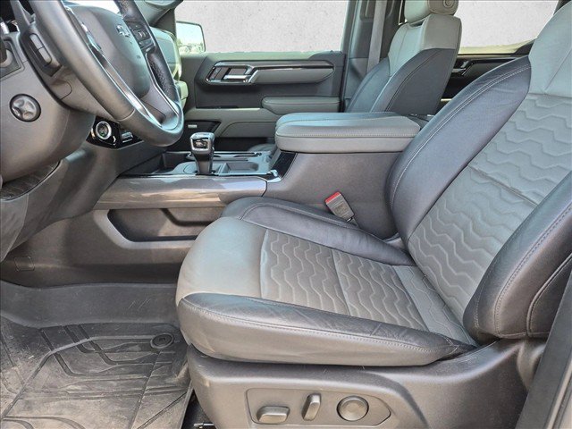 Used 2025 Chevrolet Silverado 1500 ZR2 w/ Technology Package AWD/4WD image 15