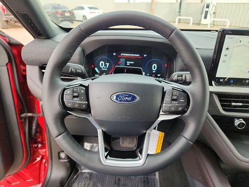 New 2026 Ford Explorer Platinum w/ LUX Leather Package image 16