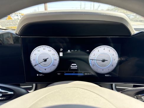 Certified 2024 Hyundai Elantra SEL image 30