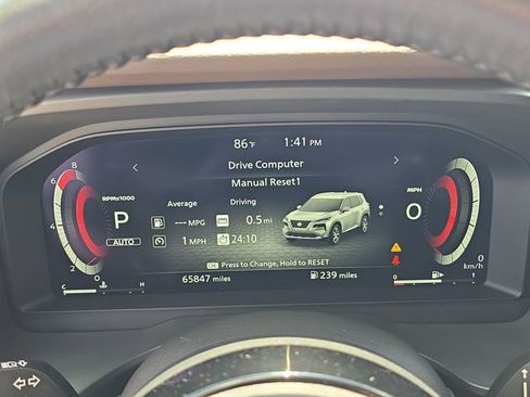 Certified 2021 Nissan Rogue Platinum image 32