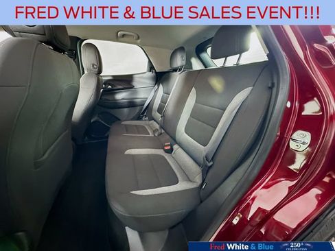 Used 2023 Chevrolet TrailBlazer LT w/ Convenience Package FWD image 18