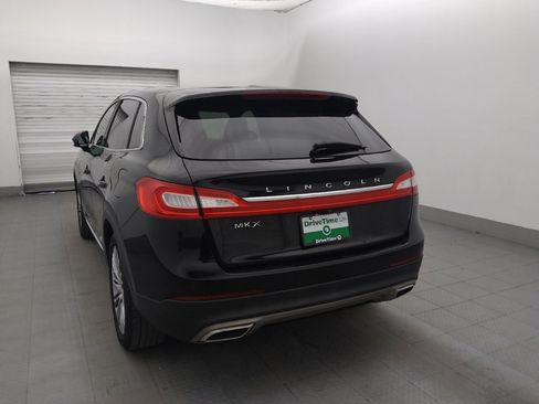 Used 2017 Lincoln MKX Reserve FWD image 5