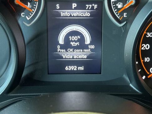 Used 2025 Jeep Gladiator Sport AWD/4WD image 26